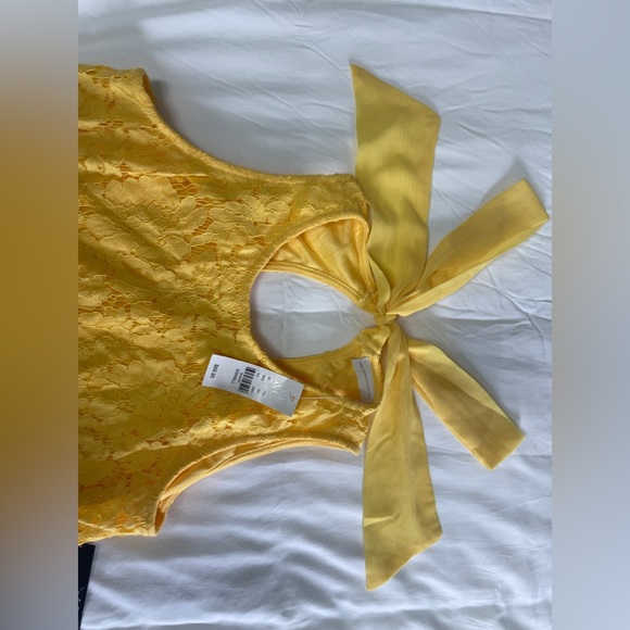 New York & Company: Yellow Lace Summer Dress - Picture 12 of 14